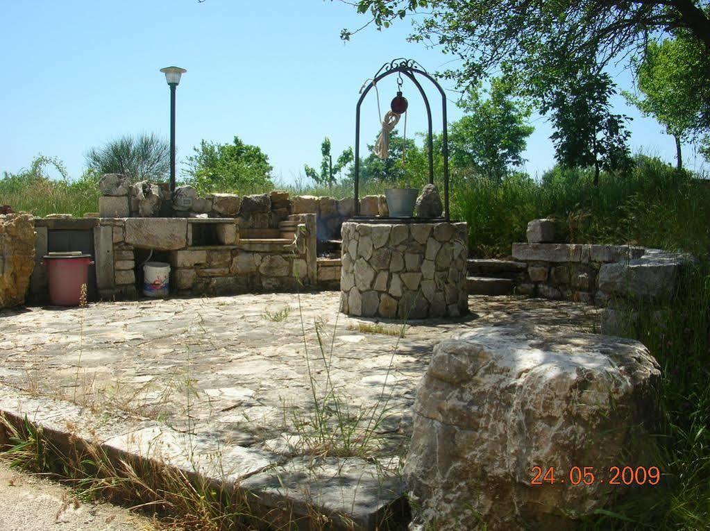 Casino Tonti Iarussi Villa Forli del Sannio Bagian luar foto
